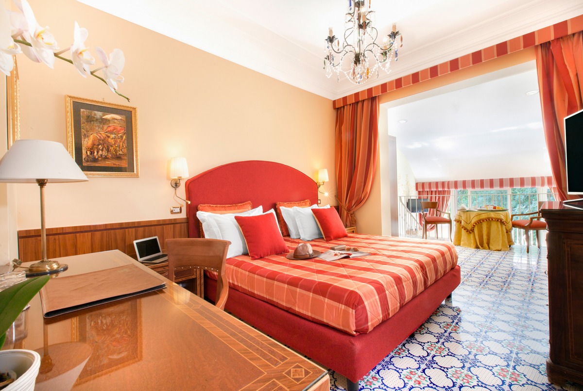 Rooms And Suites In The Center Of Sorrento Hotel Antiche